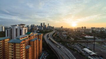 time-lapse_day_to_night_city_edited_CLIPCHAMP_720p-1